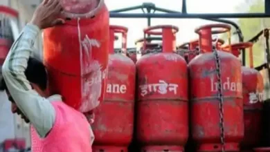 LPG latest Price: यूपी में आज से जाने किसे मिलेगा 200 रुपये सस्ता गैस सिलेंडर