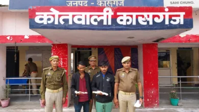 थाना कासगंज पुलिस द्वारा चोरी के अभियोग में वांछित दो अभियुक्त गिरफ्तार।