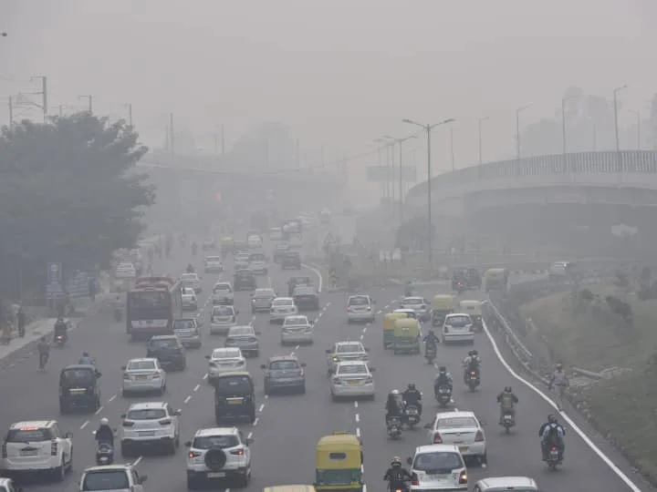 Delhi Pollution: दिवाली के बाद दिल्ली दुनिया का सबसे प्रदूषित शहर
