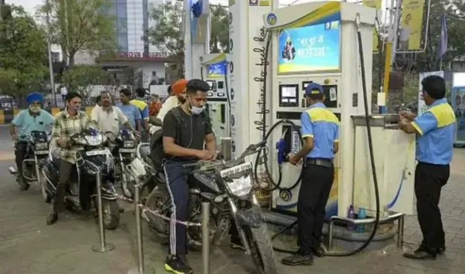 Petrol- Diesel Price Today: पेट्रोल-डीजल के नए रेट जारी, चेक करें