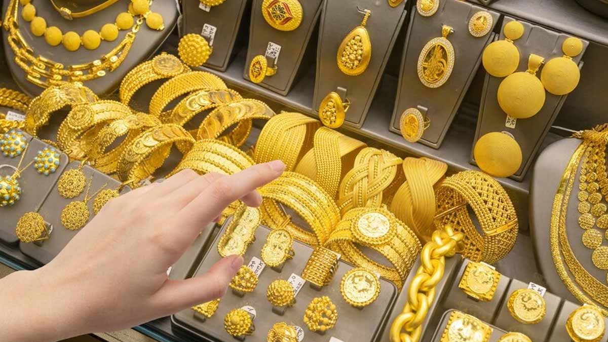 Today Gold, Silver Price in India: सोना 74 के पार चांदी हुई 92 हजार