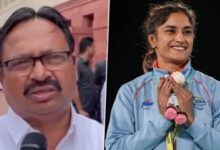 Vinesh Phogat’s Disqualification: कांग्रेस सांसद ने महिला पहलवान विनेश फोगट की अयोग्यता पर सवाल उठाए कहा साजिस