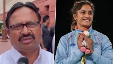 Vinesh Phogat’s Disqualification: कांग्रेस सांसद ने महिला पहलवान विनेश फोगट की अयोग्यता पर सवाल उठाए कहा साजिस