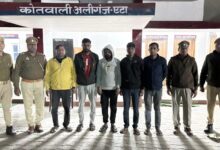 अलीगंज पुलिस ने पांच जुआरियों को किया गिरफ्तार